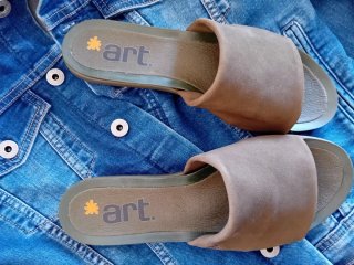 Sandalias  ART Larissa en  Nobuck Caki Talla 38