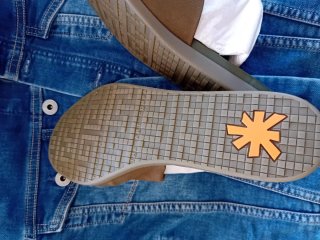 Sandalias  ART Larissa en  Nobuck Caki Talla 38