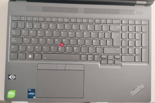 Portátil Lenovo ThinkPad P16 Gen1 Gris