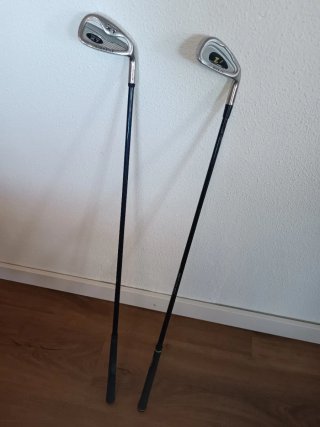 Palos de golf junior .