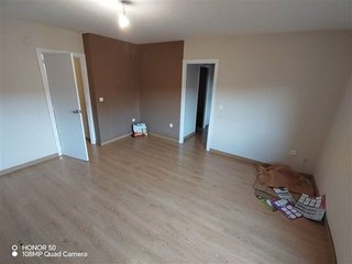 Piso en venta en Zona Ayuntamiento en Alhendín