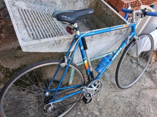 Bicicleta de carretera Orbea azul