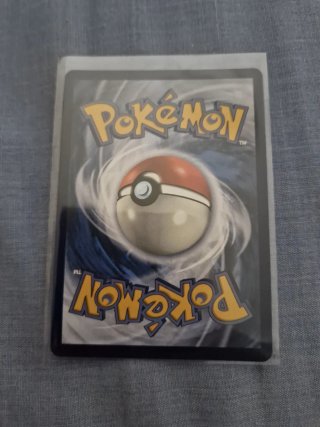 Carta Pokémon Amor y Paz Entrenador