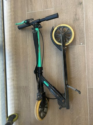 Patinete Decathlon para niñ@s revoe