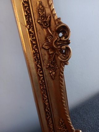 Marco de madera dorado estilo barroco 42 de ancho,