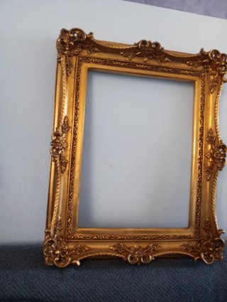 Marco de madera dorado estilo barroco 42 de ancho,