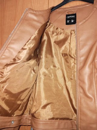Chaqueta efecto piel Lefties Talla M