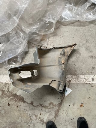 Paragolpes Trasero Mitsubishi Montero V60 3p