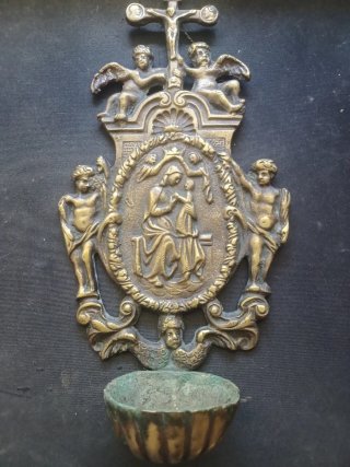 Benditera muy antigua de bronce 30x15cm,marca arte