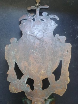 Benditera muy antigua de bronce 30x15cm,marca arte