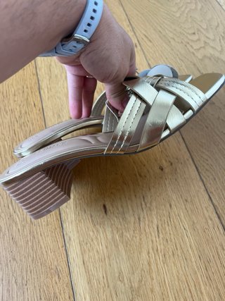 Sandalias doradas trenzadas Primark T.39
