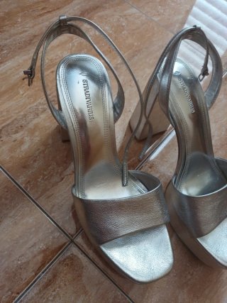 Sandalias Stradivarius Plataforma Tacón