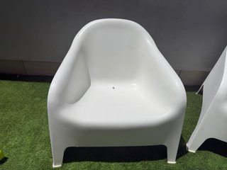 Sillones de exterior blancos de plástico