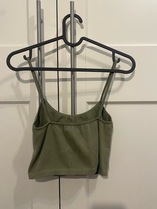 Crop top tirantes finos verde