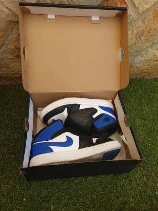 Zapatillas niño Nike Sky Jordan 1 talla 33,50