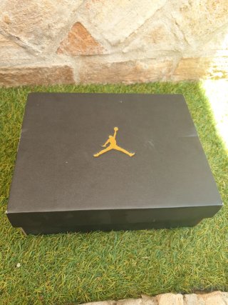 Zapatillas niño Nike Sky Jordan 1 talla 33,50