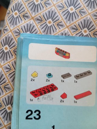 Lego60023 (2). Falta muñeco, patinetes y 8 piezas.