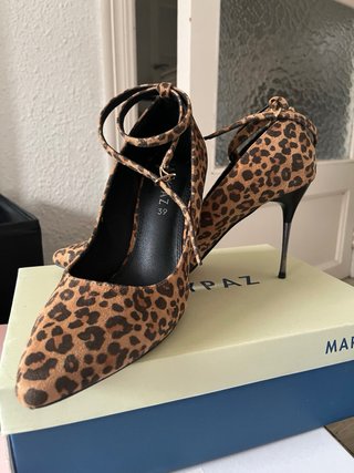 Zapatos tacón fino estampado leopardo T39 Nuevos