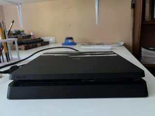 PS4 Slim 1TB CUH-2116B Negra