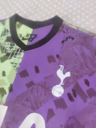 Camiseta Tottenham Talla M 23 Bergwijn