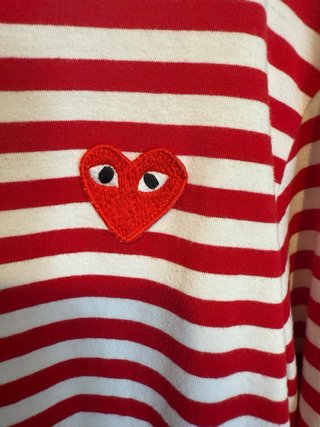 Camiseta COMME des GARÇONS PLAY rayas XS