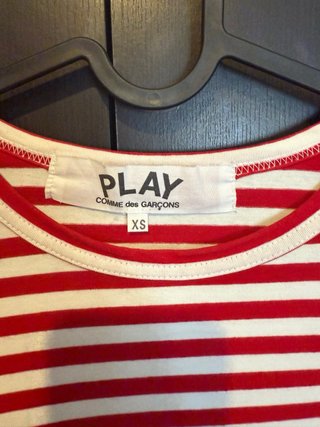 Camiseta COMME des GARÇONS PLAY rayas XS
