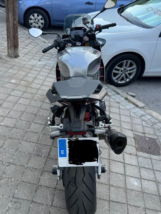 Aprilia Tuono V4 1100 2022 Gris/Plata