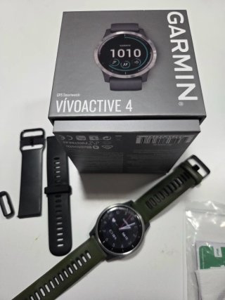 Garmin Vivoactive 4 GPS Smartwatch Grigio