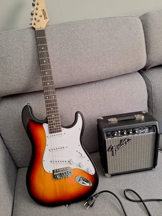 Guitarra Eléctrica + Amplificador Pack