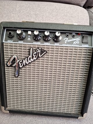 Guitarra Eléctrica + Amplificador Pack