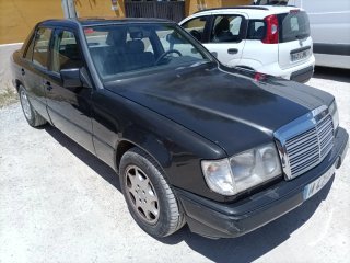 Mercedes-Benz 300D  1989