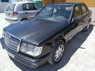 Mercedes-Benz 300D  1989