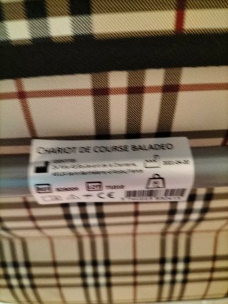 Andador con cesta y asiento