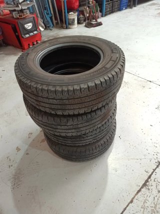 Neumáticos 215/70 R15 Camping Michelin agilis cp