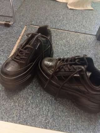 Botas negras con plataforma