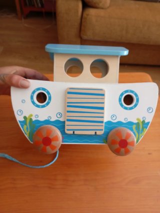 Barco de madera Hape