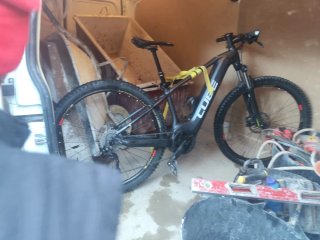 Bicicleta Eléctrica Cube Reaction 2022