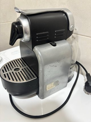 Cafetera de cápsulas DeLonghi Nespresso