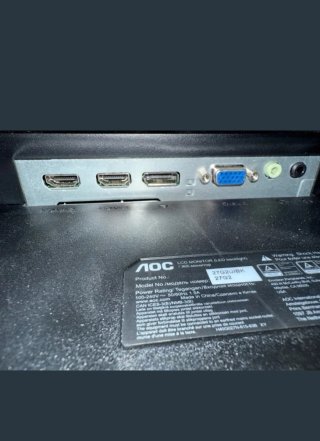 Monitor AOC Negro y Rojo
