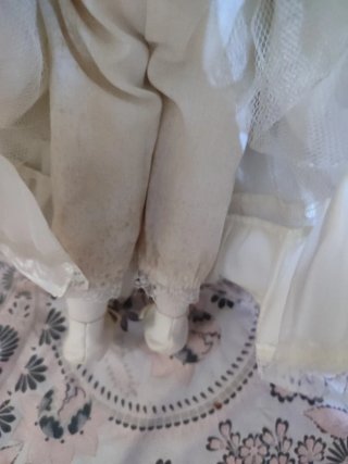 Muñeca de Porcelana Vintage Vestido Blanco
