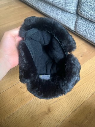 Cappello Fendi Rosso e Nero