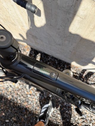 Trek Domane+ AL 5 2023 T58 Shimano 105 E-Road