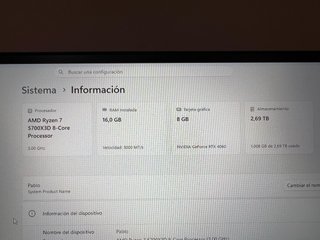 Sobremesa + Pantalla 2K+ Altavoces Home