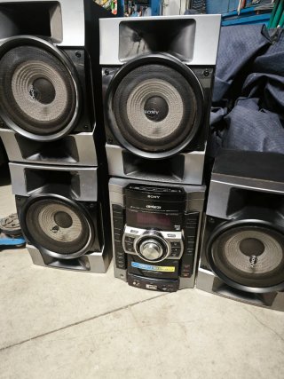Equipo de Sonido Sony con Altavoces