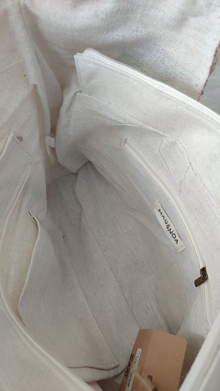 Capazo rafia beige con tachuelas