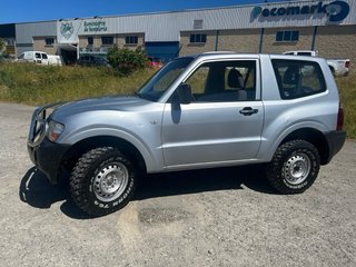 Mitsubishi Montero 2006