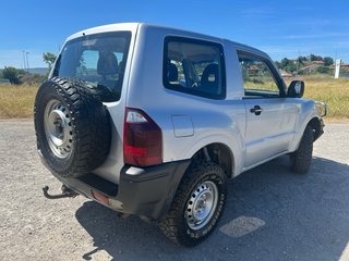 Mitsubishi Montero 2006