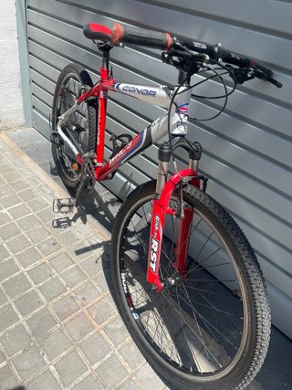 Bici Conor WCR  3 action .26”  Semi Nueva talla M.