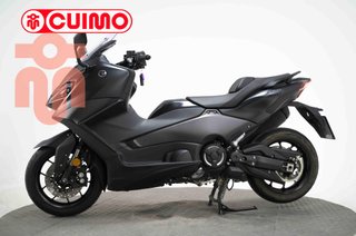 YAMAHA TMAX 560