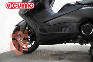 YAMAHA TMAX 560